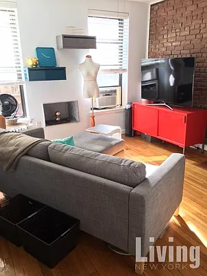 Rented by Living New York | media 23