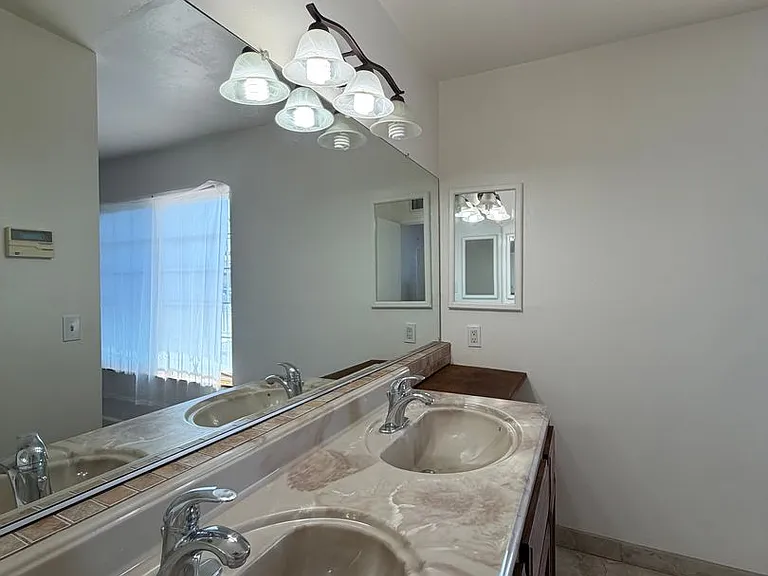 424 Oakmont Dr — Photo 43