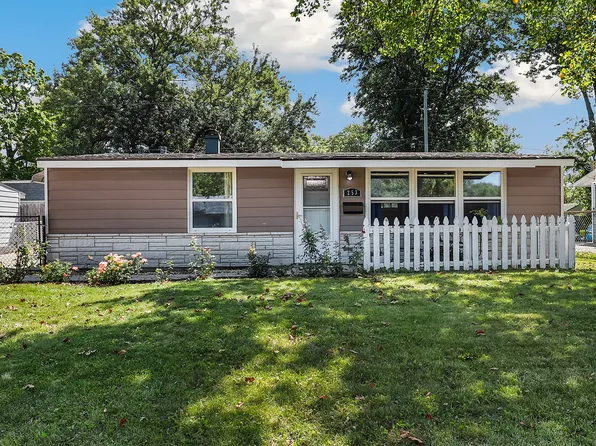 253 Tiverton Ln, Steger, IL 60475