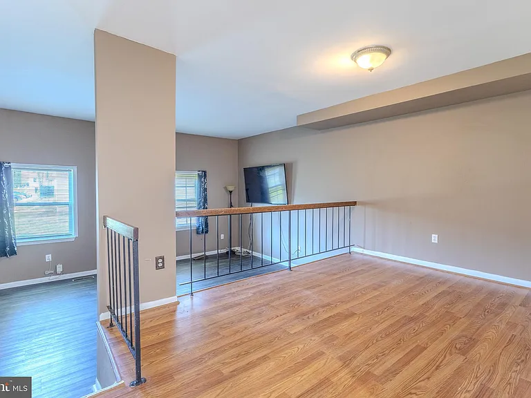 398 Harry S Truman Dr #270 — Photo 8