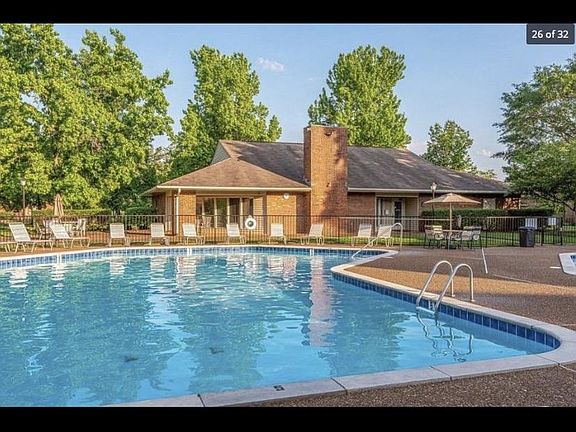 3rd image of 252 Westfield Dr #252