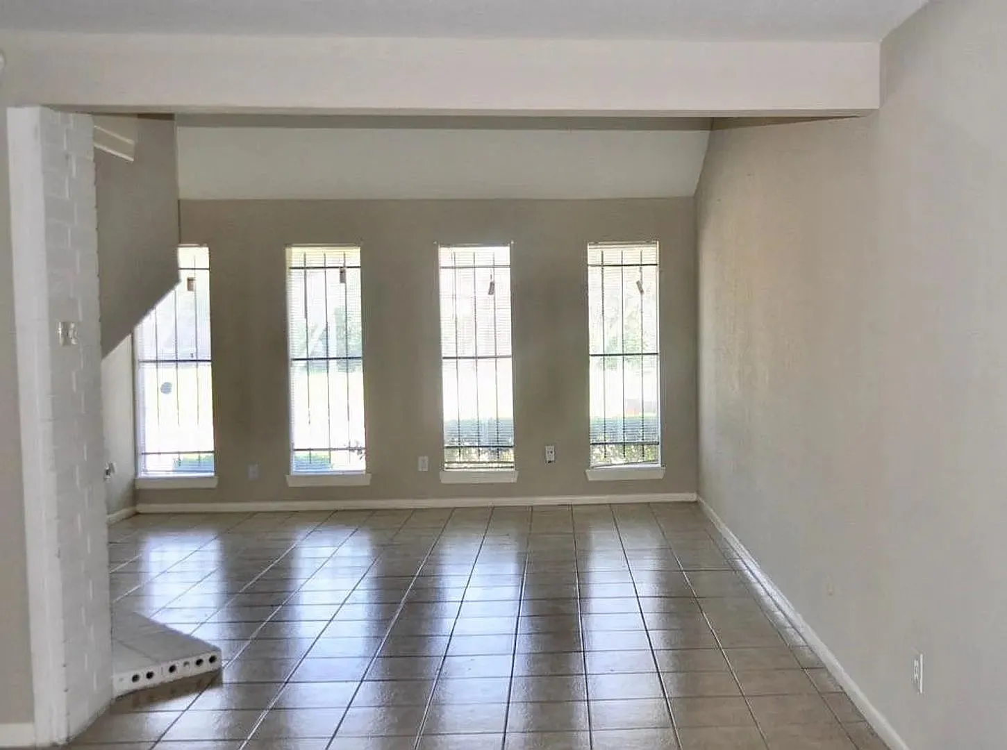 12402 Riva Ridge — Photo 3