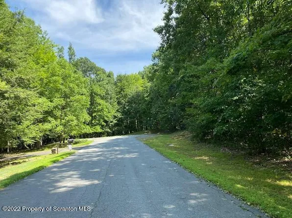 Walnut Ln, Tunkhannock, PA 18657