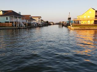 699 Copano Ridge Rd, Rockport, TX 78382