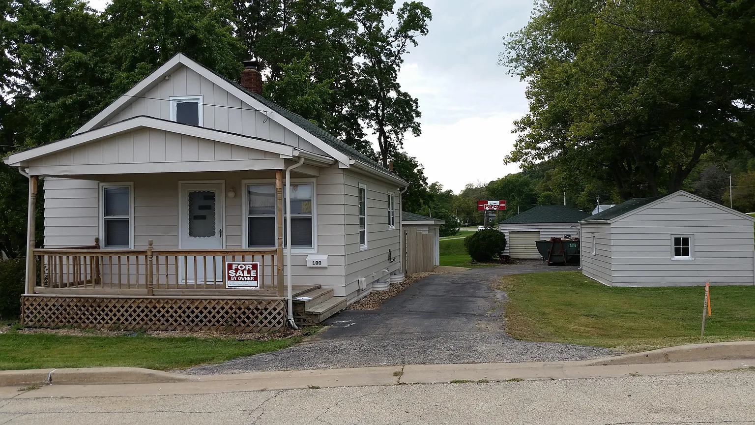 100 Wright Ln photo 1