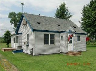 25498 Waltz Rd, New Boston, MI 48164