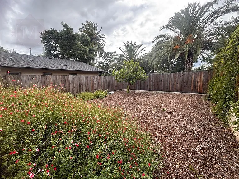 1731 Laurel Ave — Photo 14