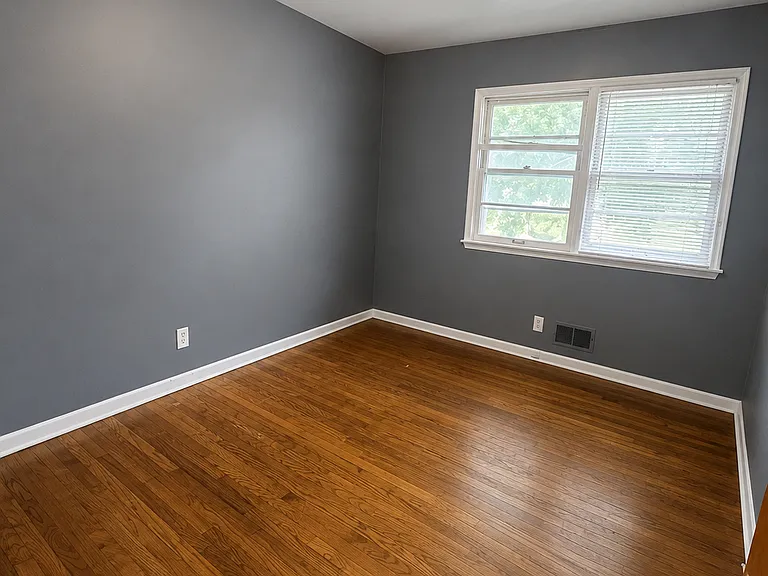 4902 Ruggles St — Photo 5