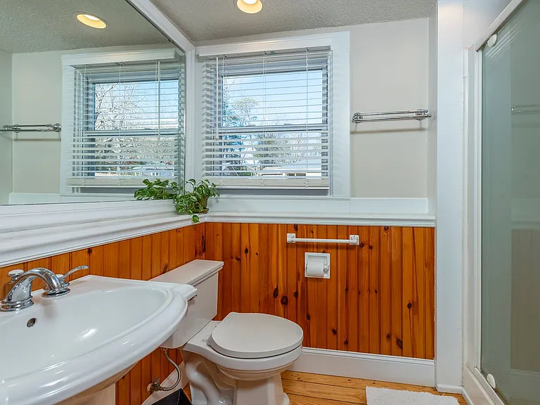 829 Montreat Rd — Photo 25