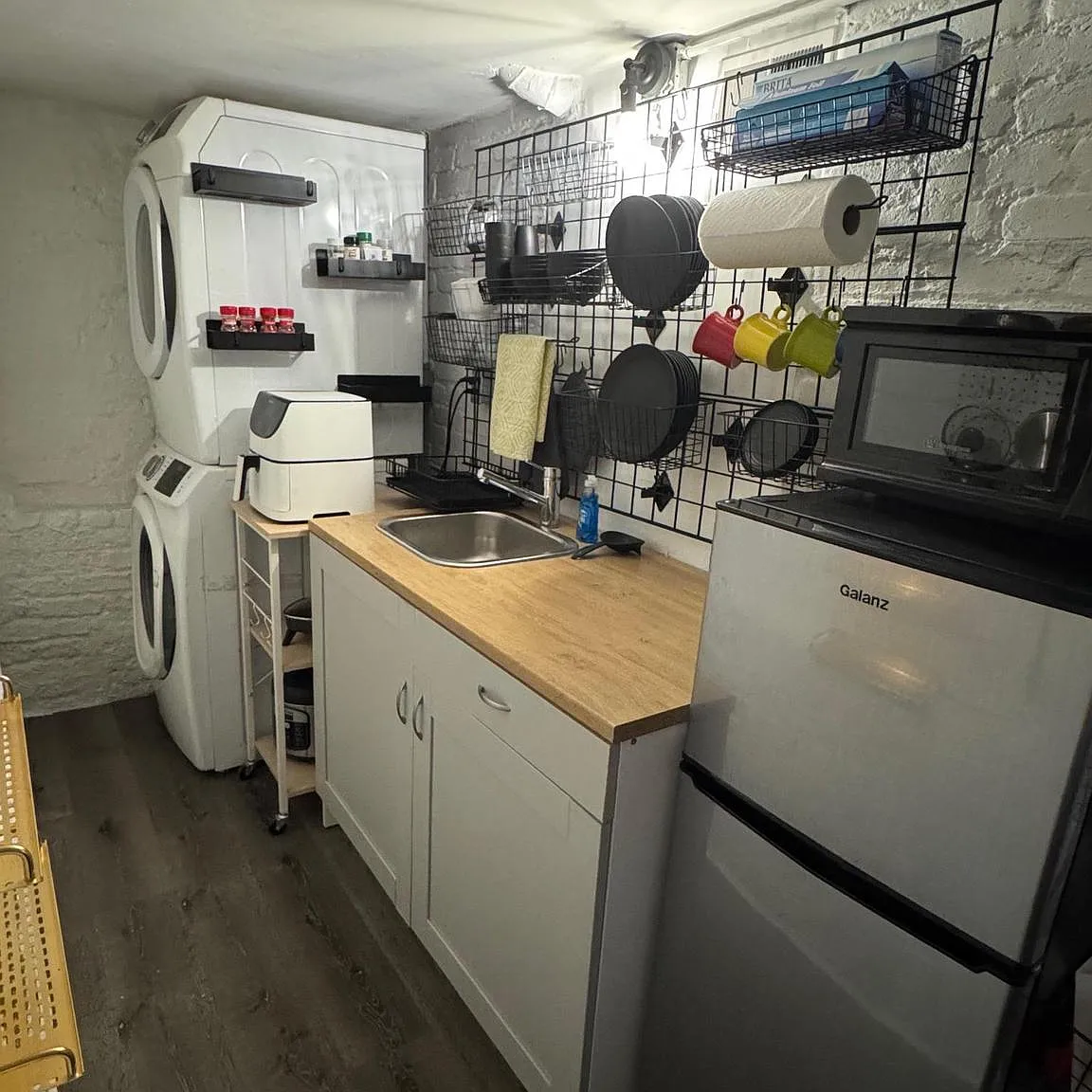 1 bed, 1370 sqft, $900 — Photo 4