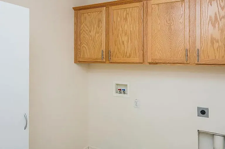 1804 Ryan Ct — Photo 10