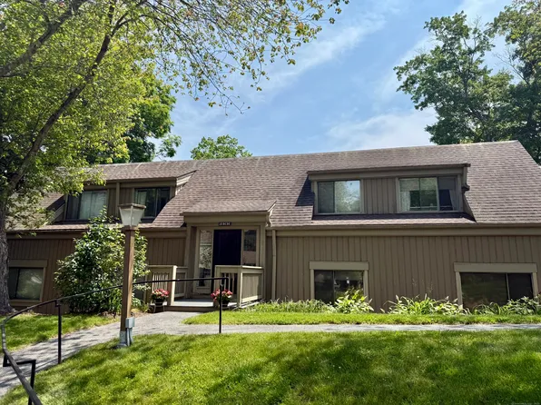 32 Heritage Village #C, Southbury, CT 06488