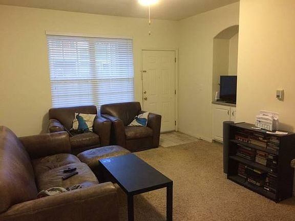 2nd image of 5295 Hahns Peak Dr APT 103