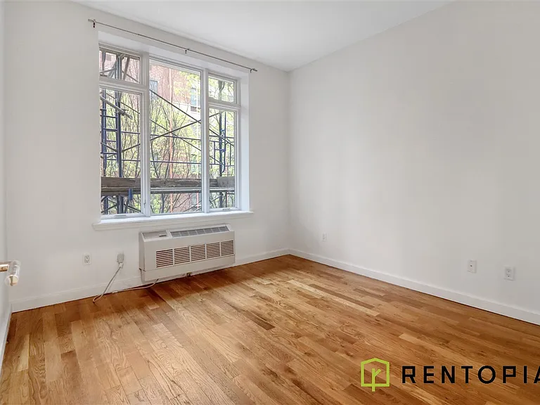 330 E 119th St #601C — Photo 6