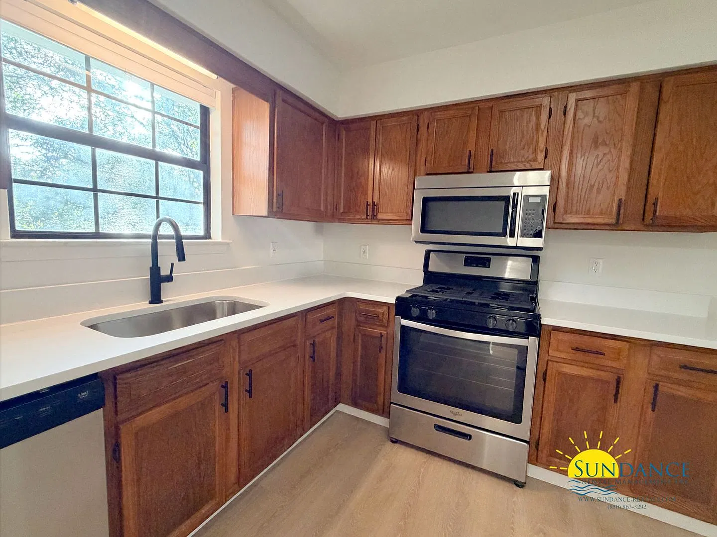 Newly Renovated 3 Bedroom Home in Mary Esther! — Photo 4