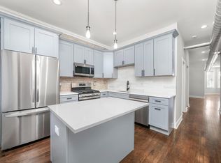 2716 W Crystal St #2, Chicago, IL