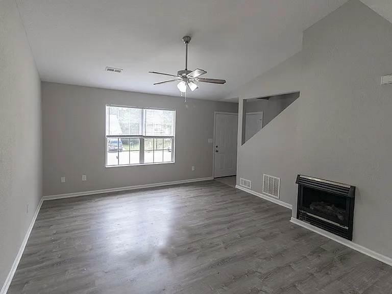 1330 Godas Dr — Photo 5