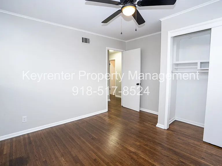 5704 E 30th Pl — Photo 8