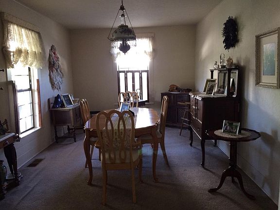 3rd image of 706 Mill St