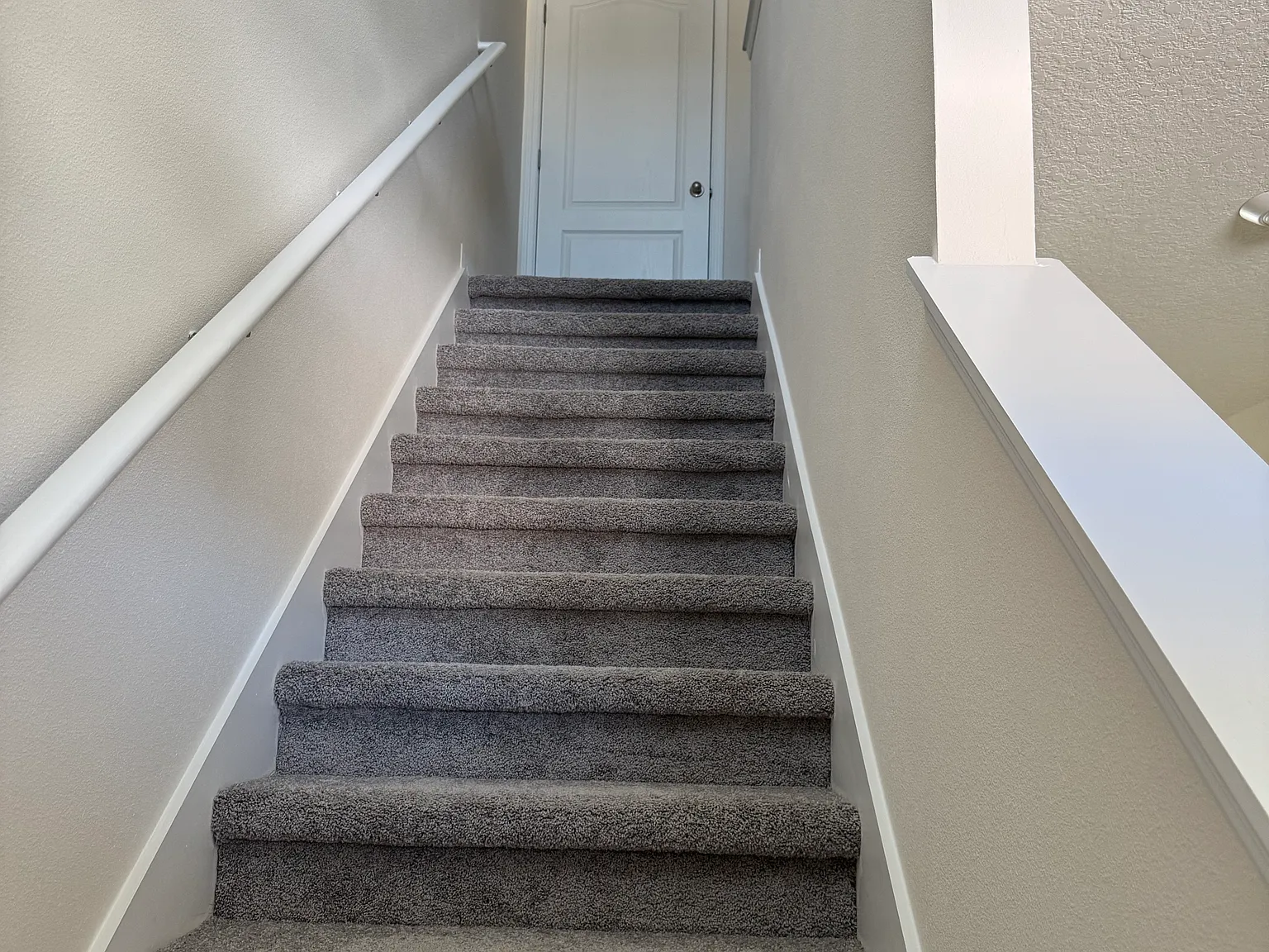 3 bed, 1463 sqft, $1,900 — Photo 2