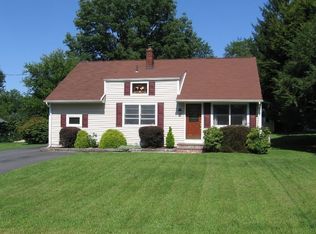 5 Elm Pl, Randolph, NJ 07869