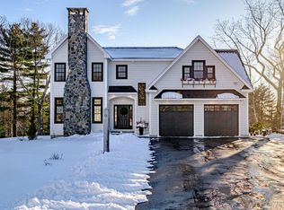 186 Pheasant Hill Dr, Portland, ME 04103