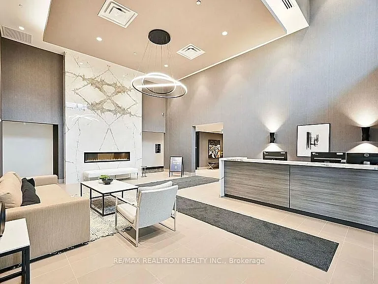 470 Gordon Krantz Ave #401 — Photo 12