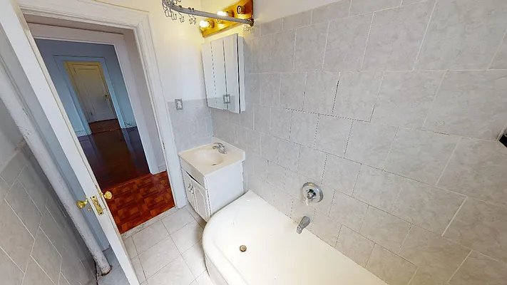 Rented by Metro Garden Realty NYC | media 77