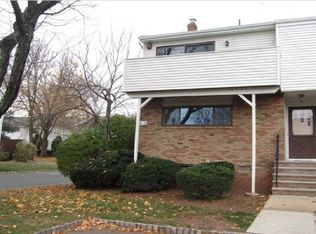 920 Merritt Dr, Hillsborough, NJ 08844
