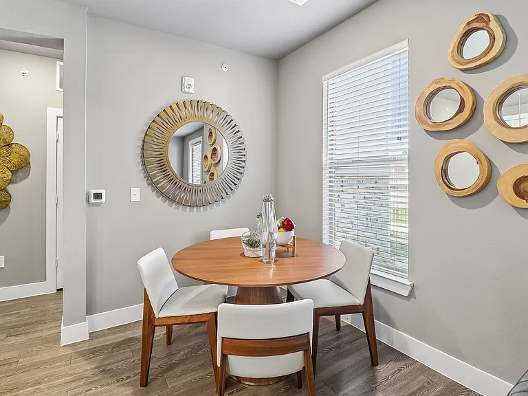 Park Place Apartments — Photo 6
