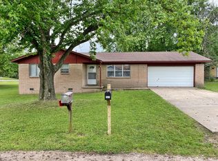 1611 Clayton Dr, Tahlequah, OK 74464