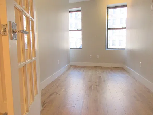 Rented by Uptown Flats LLC | media 74