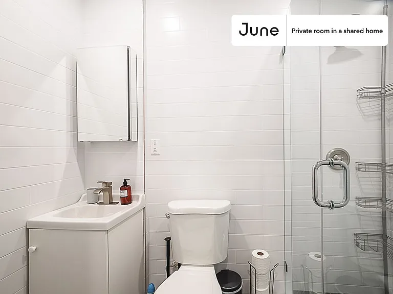 944 Columbus Ave #C — Photo 9