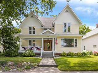 534 E State St, Traverse City, MI 49686