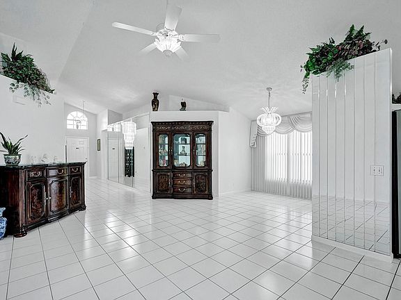 5th image of 3170 Marion Avenue