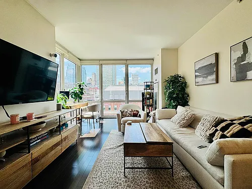 306 Gold St Photo 1