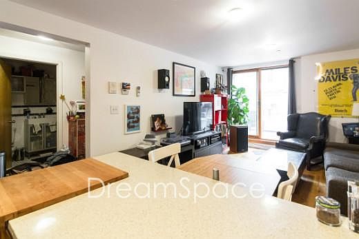 3rd image of 53 Diamond St APT 1B