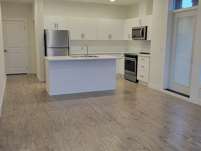 45875 Victoria Ave — Photo 6