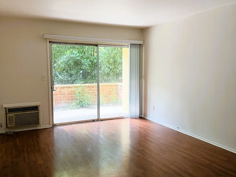 14641 Magnolia Blvd #1 — Photo 12