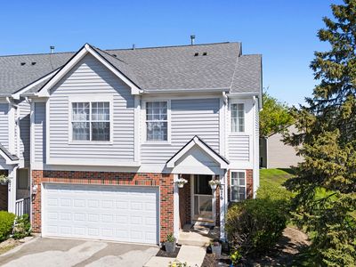 676 E Whispering Oaks Ct, Palatine, IL, 60074