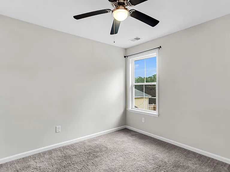 1718 Emmets Rd — Photo 31