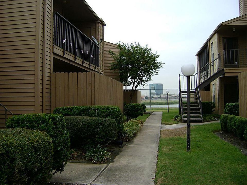1st image of 10555 Turtlewood Ct Unit 2116