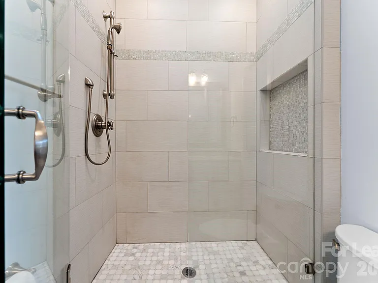 2134 Glade Hill Rd — Photo 42