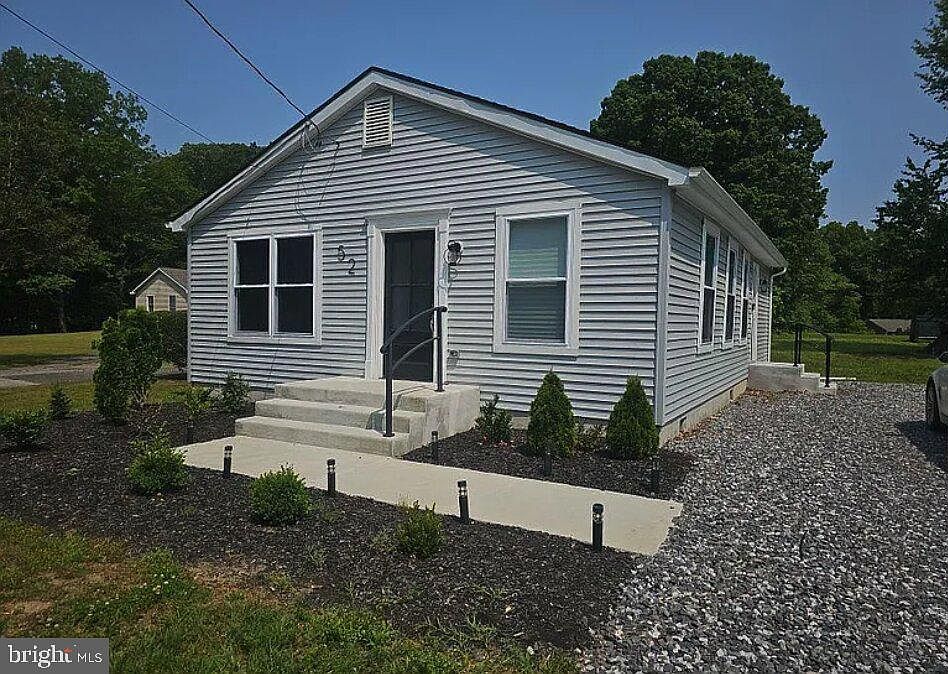 1st image of 52 Reeves Rd