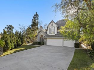 7355 E Hummingbird Cir, Anaheim, CA 92808