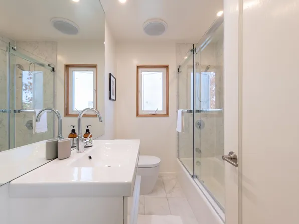 2136 Curtis St #A, Berkeley, CA 94702