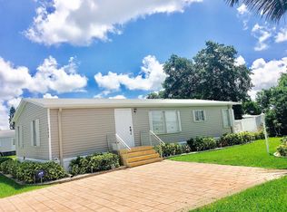 1460 SW 65th Way, Boca Raton, FL 33428