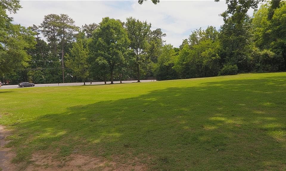 1st image of 2875 Lower Roswell Rd #1-2