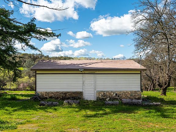 5th image of 10925 Joeger Rd