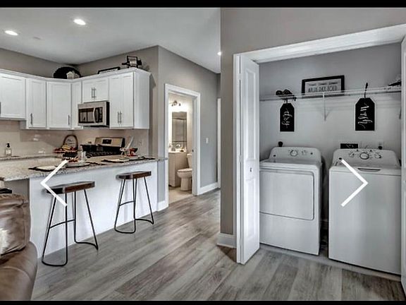 3rd image of 309 Bridgeport Ave #305